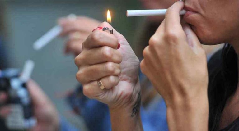 Buscan prohibir la venta de cigarrillos saborizados en la Provincia