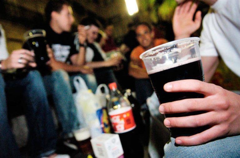 ¿Como auto perciben los jóvenes el consumo de alcohol?